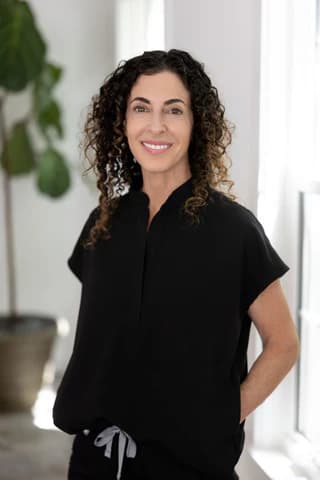 Caroline Snelwar-Fletcher, FNP-C — Functional Medicine Director